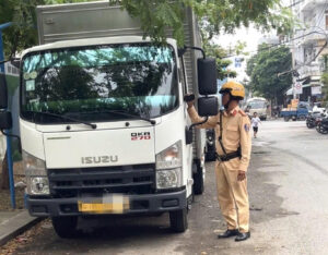 TP.HCM ghi nhận 258 trường hợp ô tô bị xử phạt nguội vì vi phạm quy định dừng, đỗ xe